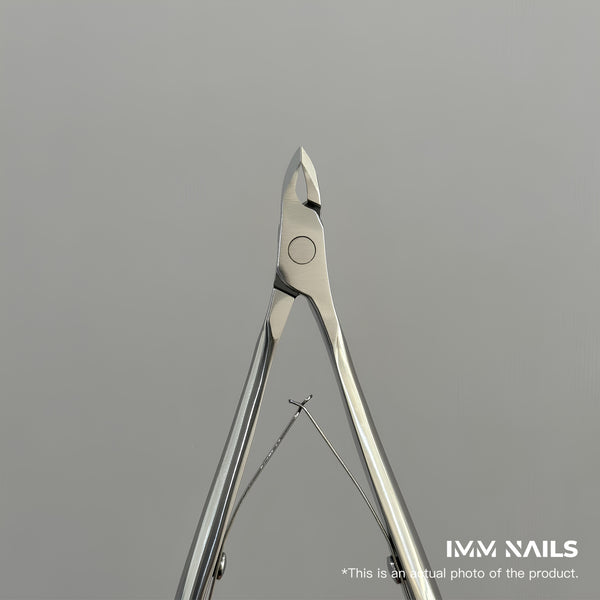 immNails® Elite Cuticle Nippers: Premium Quality in a Petite Package